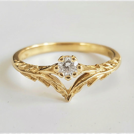 Angel’s Wing | V-Shaped Leaf Diamond Solitaire Wedding Band.