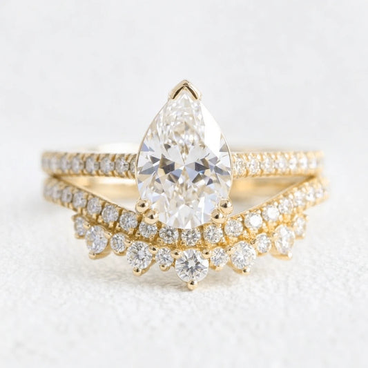 Grace’s Crown | Pear Lab Diamond Solitaire Bridal Set 2pcs