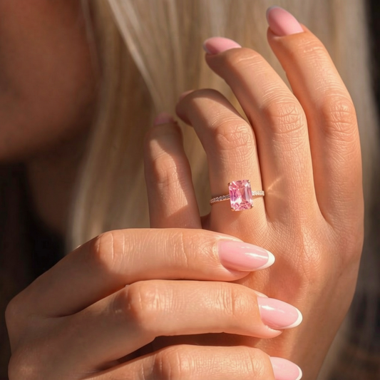 Celia‘s Luster | 2CT Emerald Cut Luxe Pink Ring
