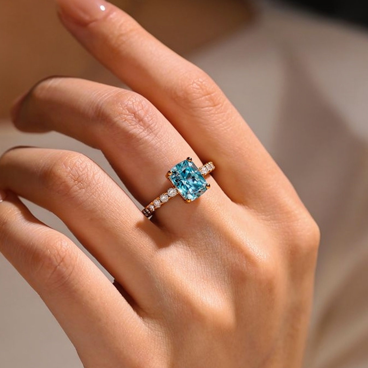 Aria‘s Embrace | Cushion Cut Blue Sapphire Ring.