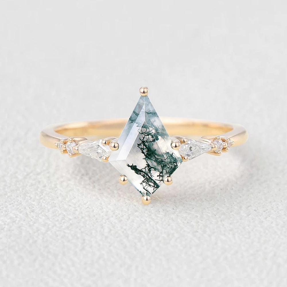 1.5ct Kite Moss Agate Yellow Gold Engagement Ring.