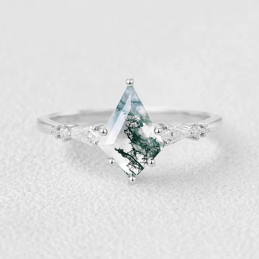 1.5ct Kite Moss Agate Yellow Gold Engagement Ring.