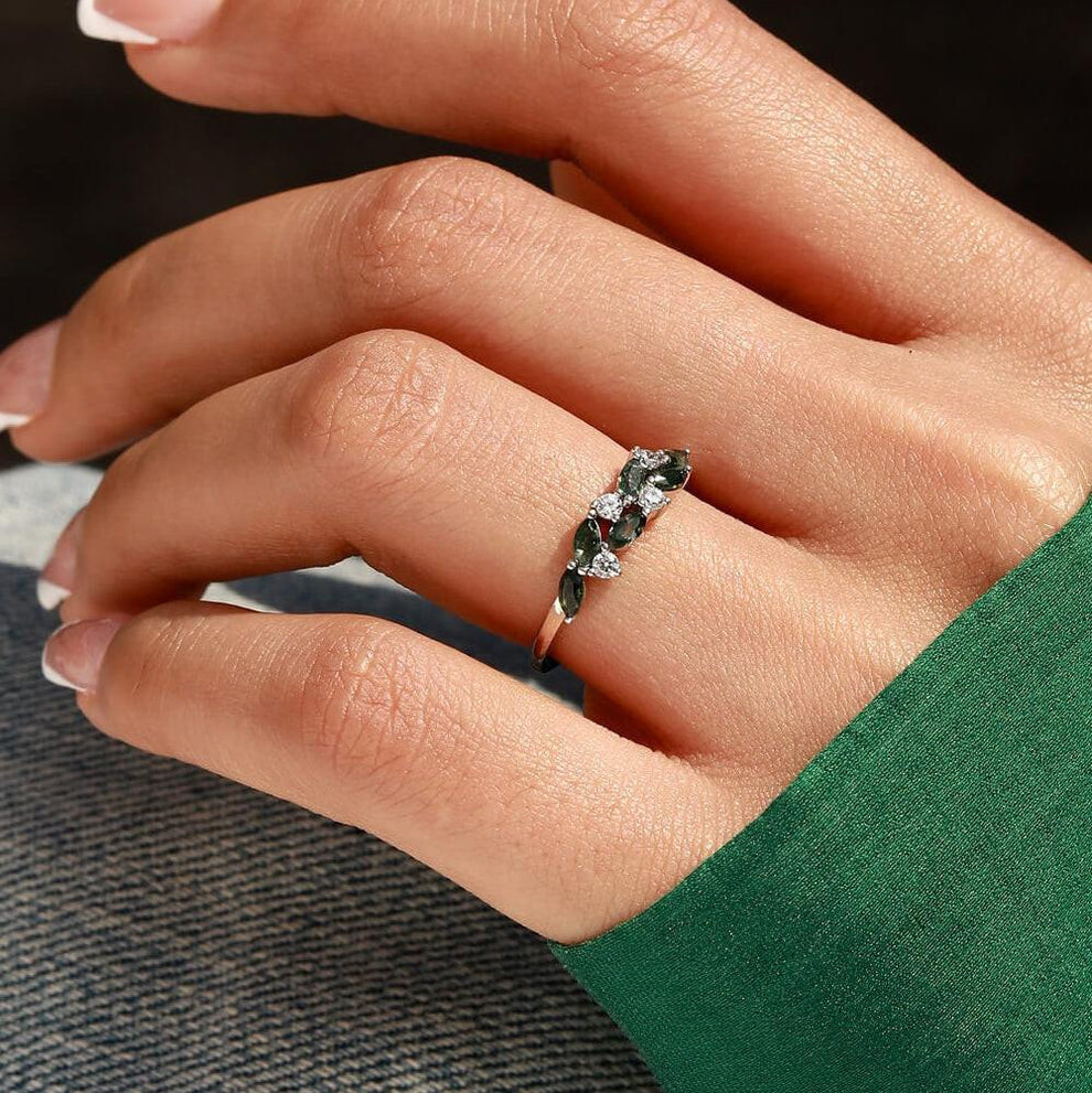 Minimalist Leaf Silver Moss Agate Ring.