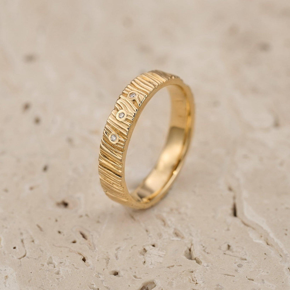 The Grain & Stars | Hand-Carved Wood Texture Band with Diamonds.