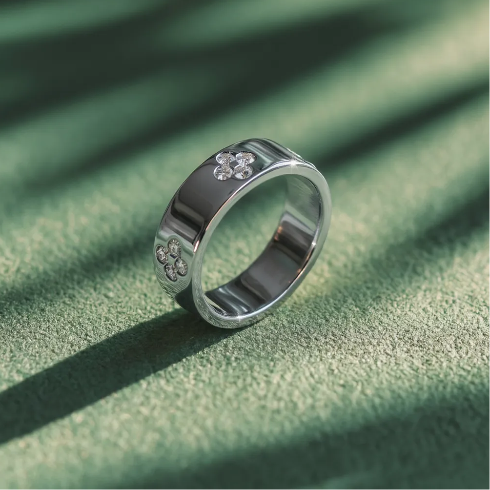 Clover Finder | Minimalist Stackable  Diamond Gold Band Ring.