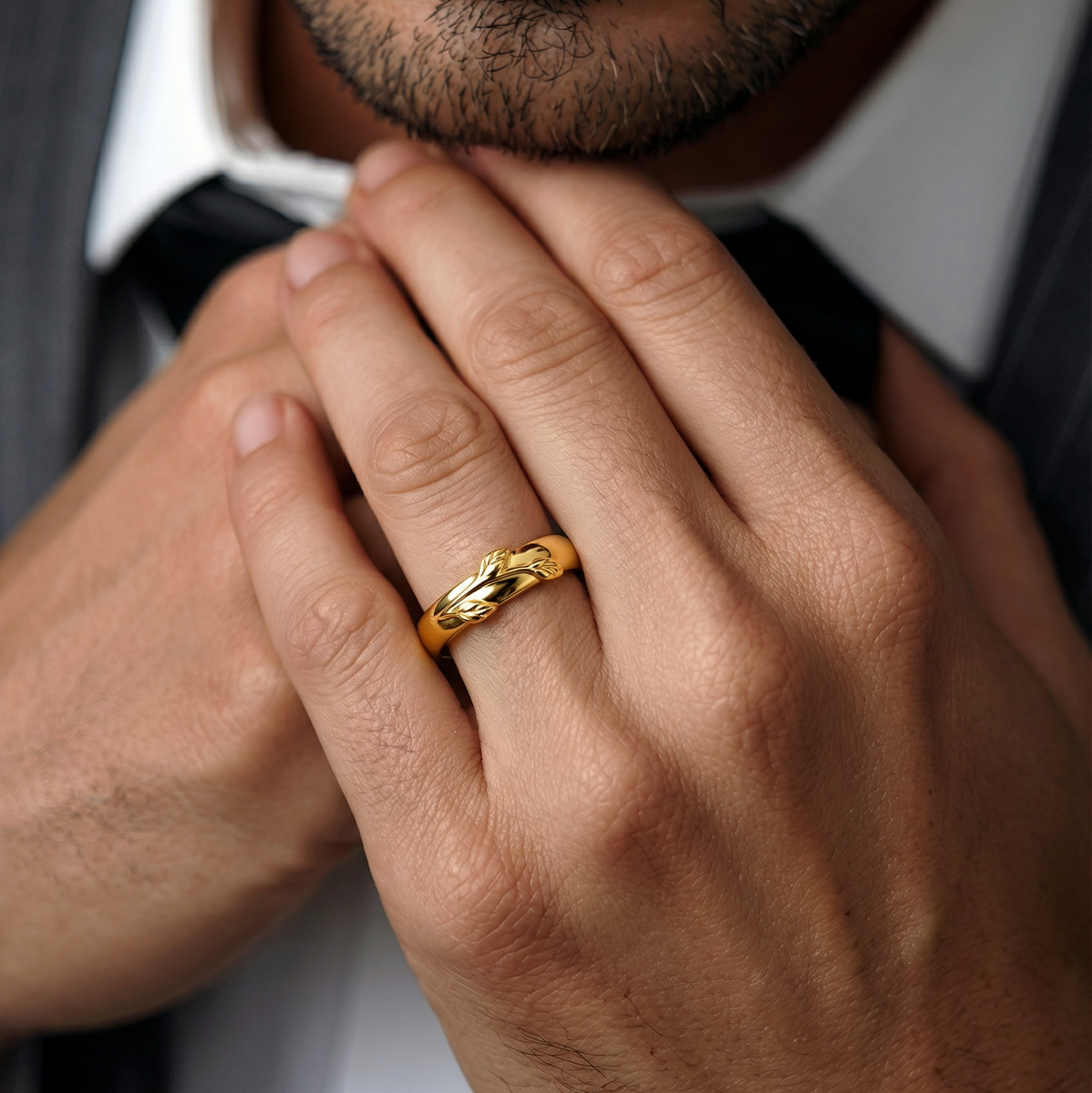 Léonie Oval Cut Moss Agate Leafy Gold Couple Ring Set.