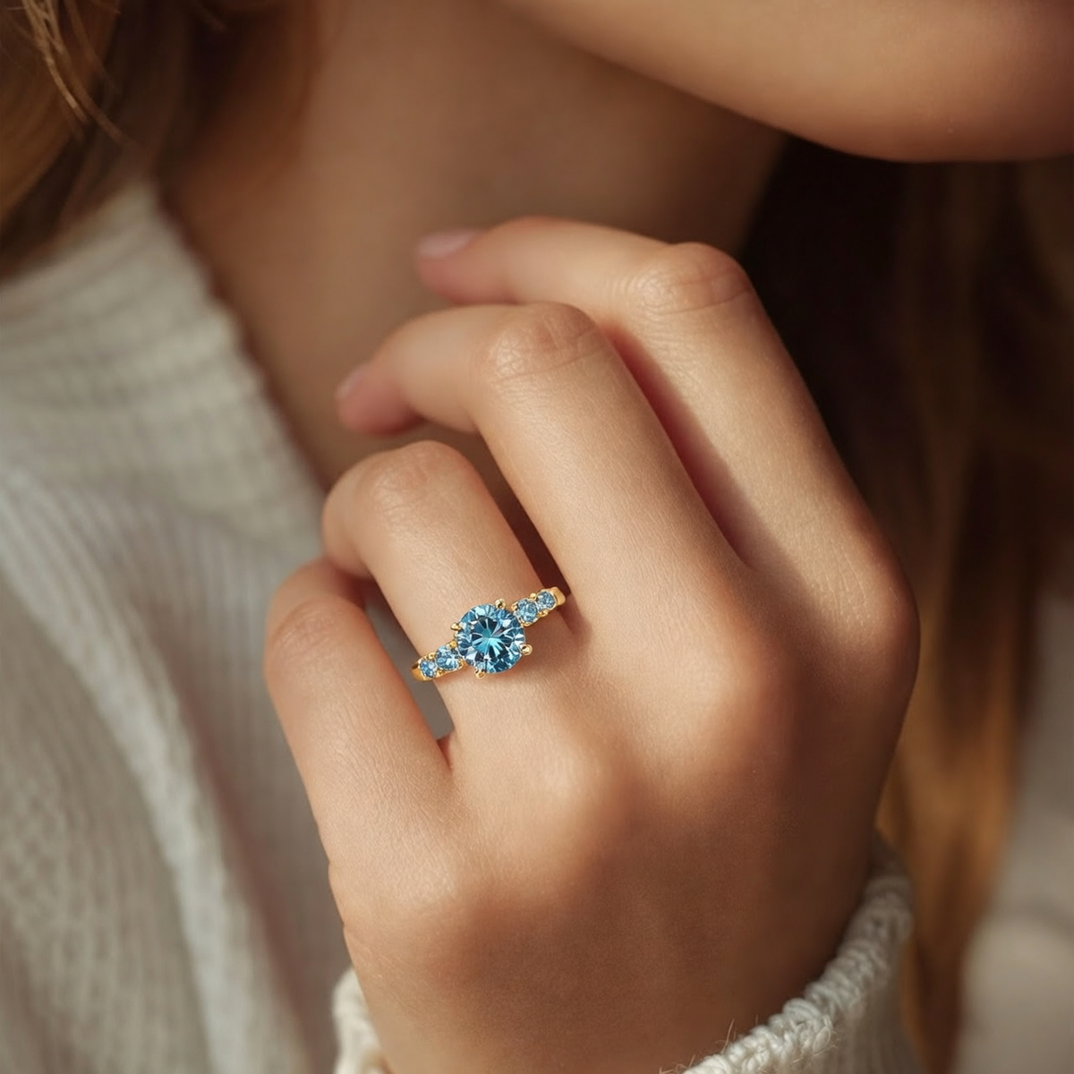 Althea  Classic 1CT Round-Cut Blue Sapphire Gold Ring.