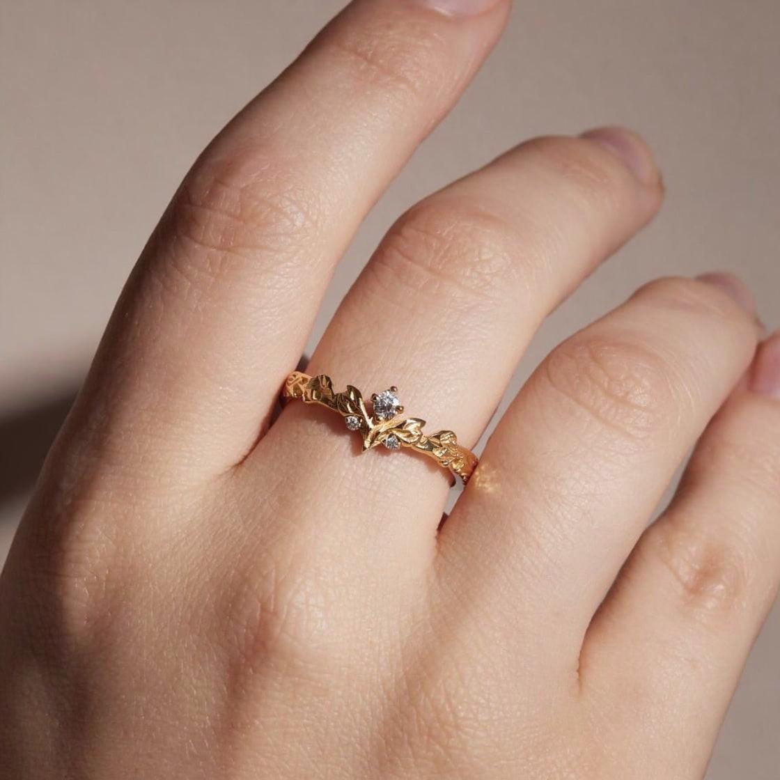 Angel’s Garden | Diamond Leaf Motif Wedding Band.