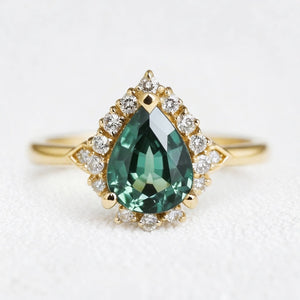 Lyra's Tear | Pear Cut Classic Sapphire Engagement Ring
