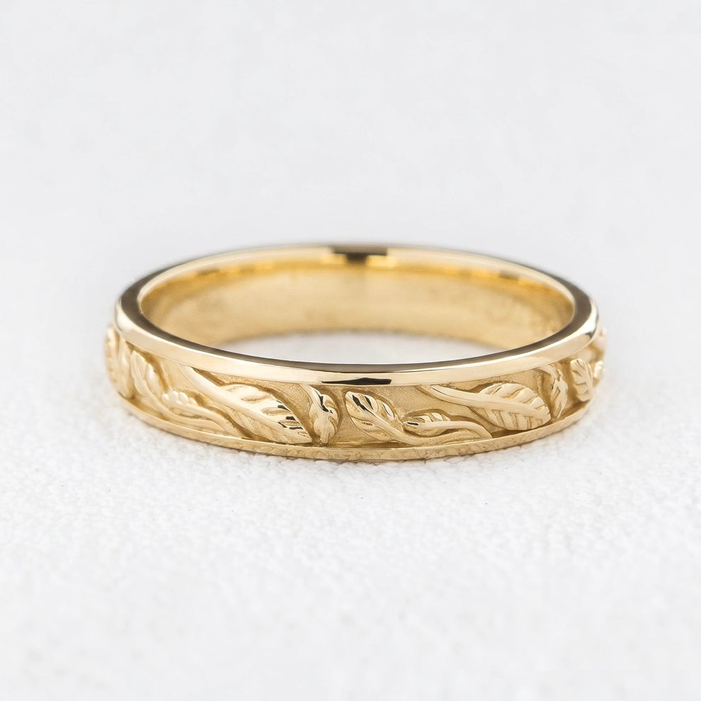 Patrician Leaf | Classical Vine Men's Wedding Band.