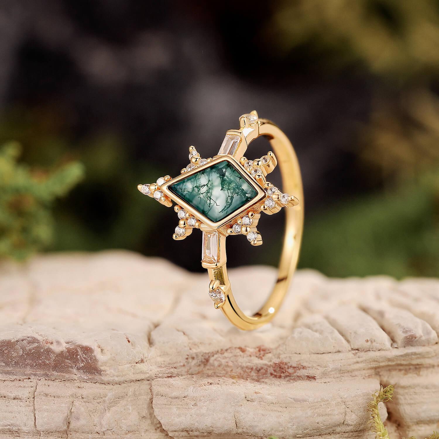 Nature Kite Cut Moss Agate Engagement Ring.