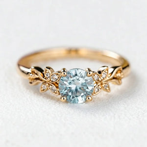 Flora’s Lumina | 1CT Diamond Foliage & Polished Band Wedding Set