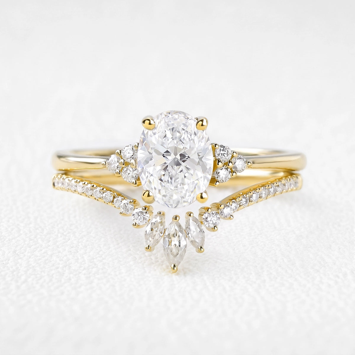Ophelia‘s Circlet | 1.5CT Oval Diamond Chevron Bridal Duo