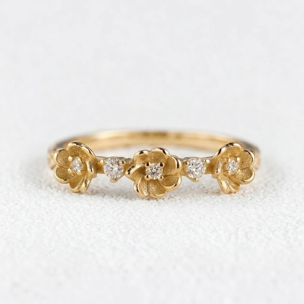 Flora’s Trio | Three Flower Diamond Wedding Band.