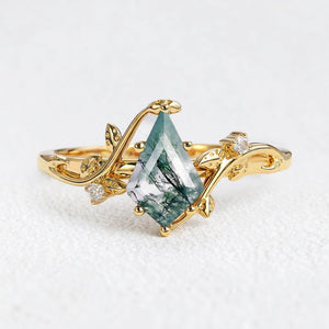 Hazel’s Whisper | Kite Cut Moss Agate Engagement Ring
