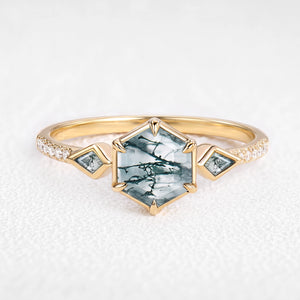 Beatrice‘s Hive | Hexagon Cut Moss Agate Bezel Engagement Ring