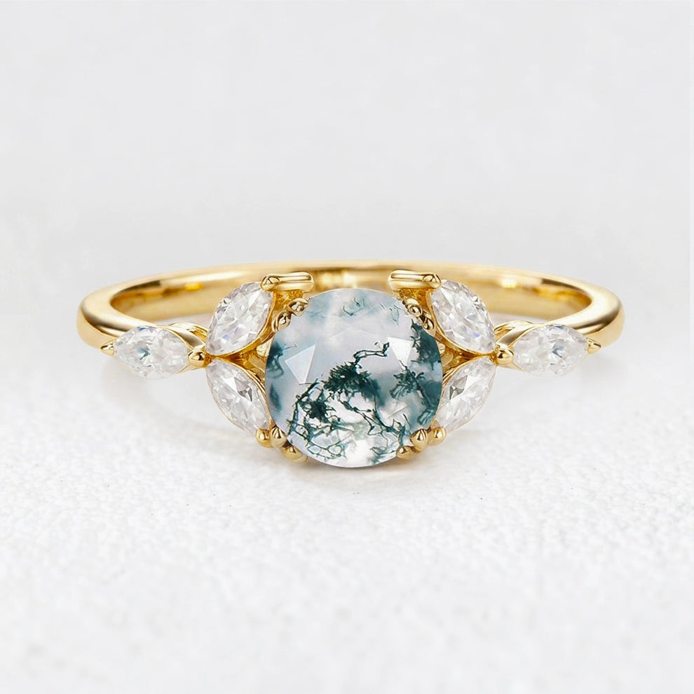 Lavinia‘s Stillness | Classic Round Cut Moss Agate Engagement Ring