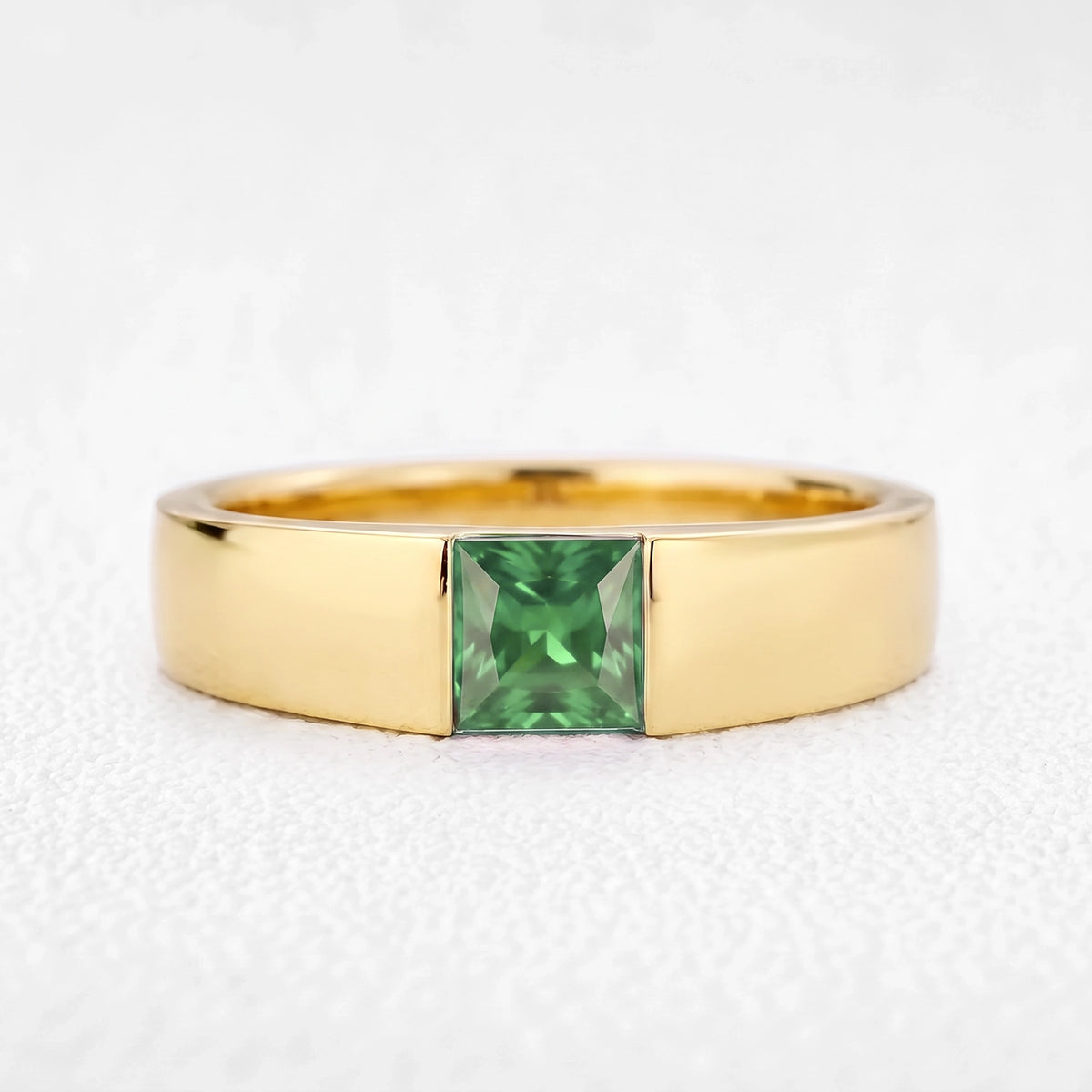 Orion’s Aurora | Princess-Cut Green Sapphire Men’s Band