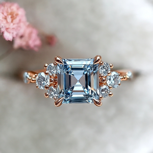 Celia‘s Mirror | Asscher Cut Blue Gemstone Ring.