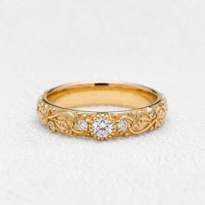 Ivy’s Twinkle | Diamond & Ivy Leaf Wedding Band.