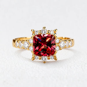 Aurora‘s Cardinal | Princess Cut Ruby Solitaire Ring