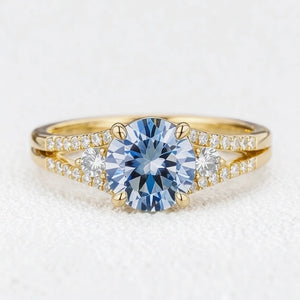Celia‘s Zephyr | 2CT Sky Blue Sapphire Engagement Ring