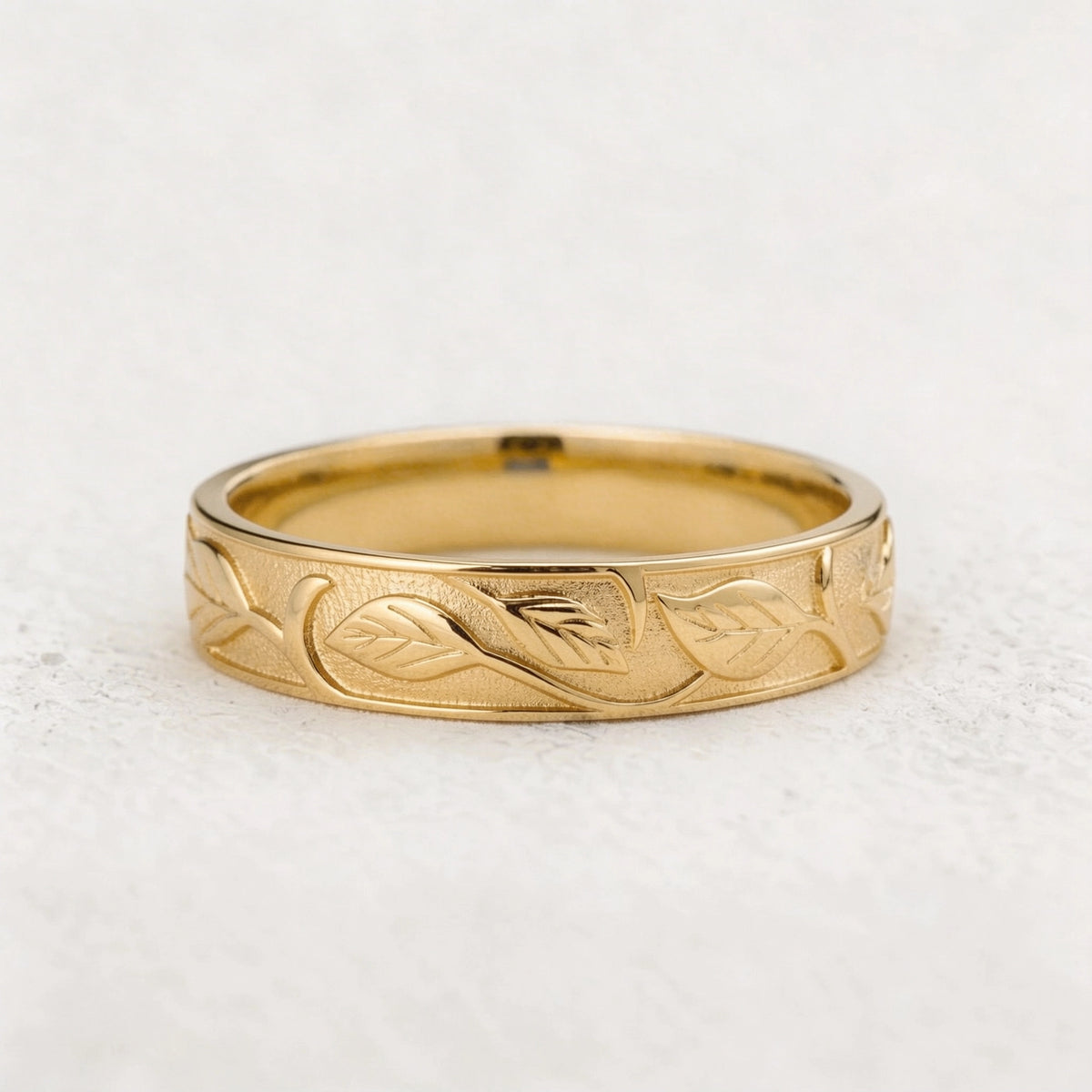 Apollo’s Laurel | Men’s Wedding Band.
