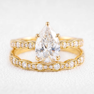 Aphrodite’s Aria | 2CT Classic Pear Diamond Scallop Bridal Set 2pcs