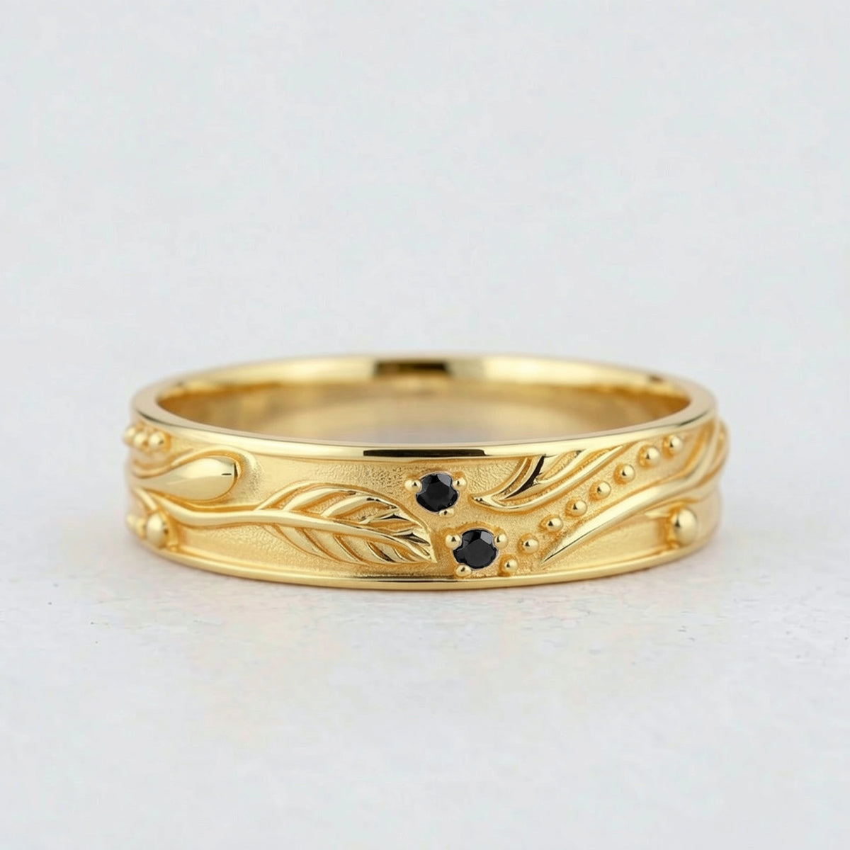 Olive Shade | Men’s Wedding Band with Black Sapphire.