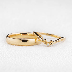 Cordelia’s Duet | Curved Diamond & Classic Band Couple Wedding Set