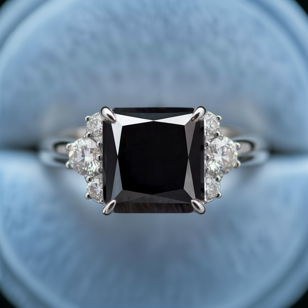 Seren’s Shadow | Princess Cut Midnight Star Ring.