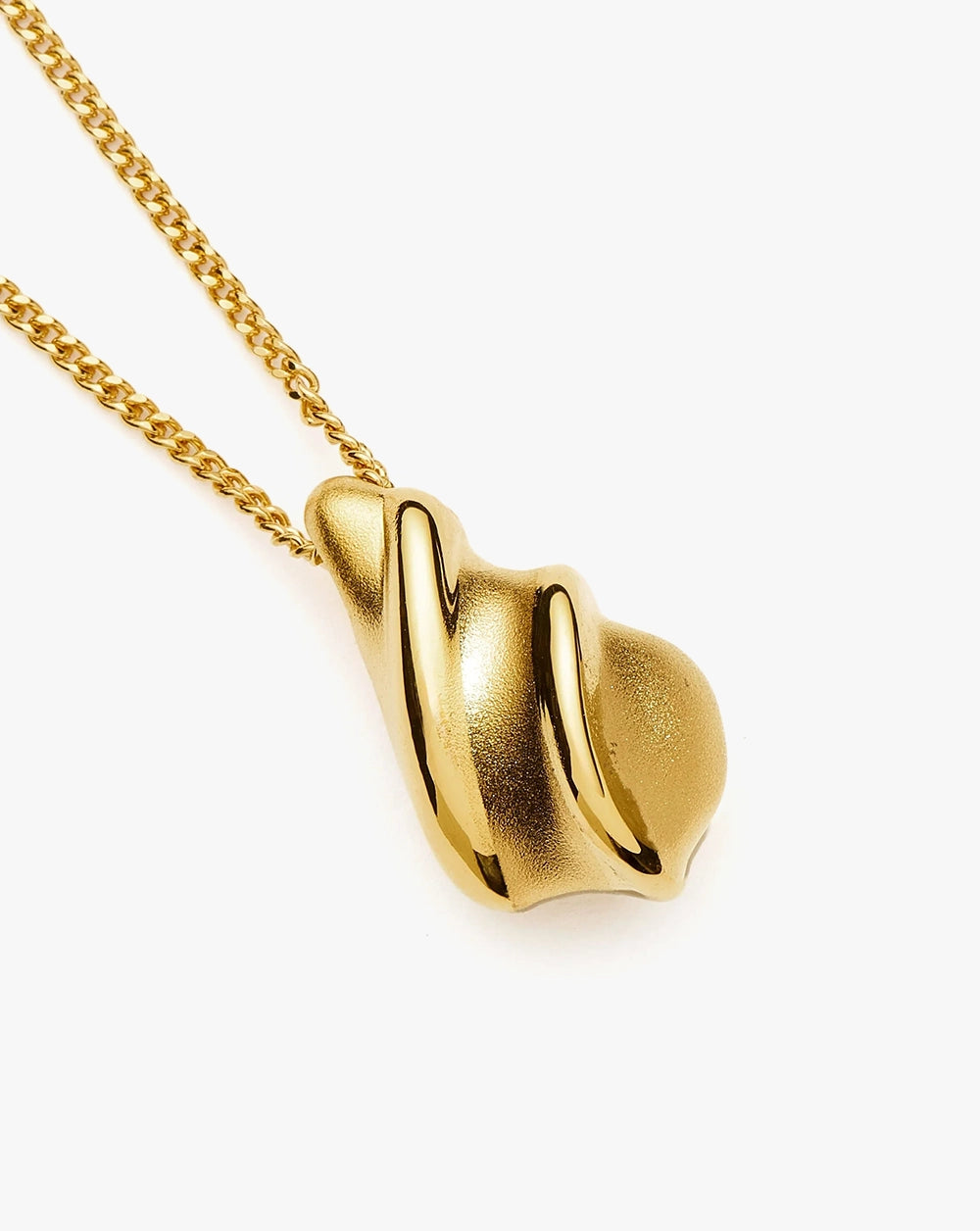 18K Gold Vermeil Savi Ridge Droplet Pendant Necklace.