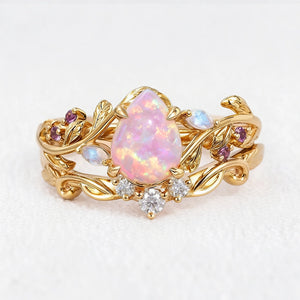 Ophelia‘s Mirage | Pear Opal Foliage Bridal Duo