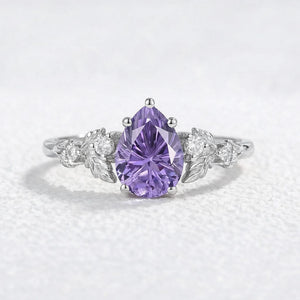 Daisy Promise｜Pear Shaped Purple Sapphire Engagement Ring.