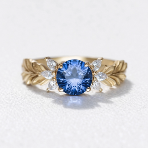 Stella‘s Folio | Blue Sapphire & Diamond Vine Engagement Ring.