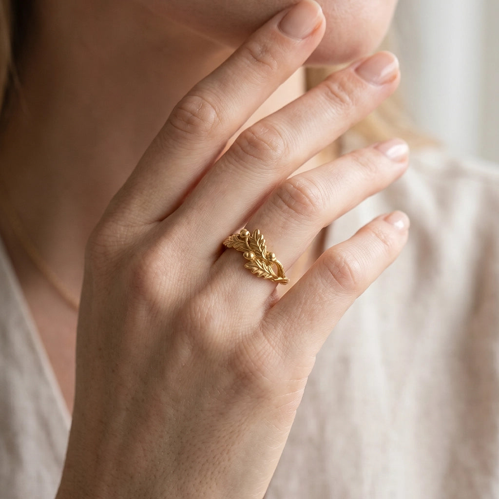 The Gentle Oak | Oak Leaf & Acorn Wedding Band.