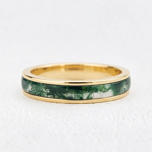 Eternal Lichen | Moss Agate Inlay Men‘s Wedding Band.