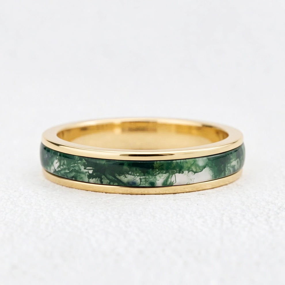 Eternal Lichen | Moss Agate Inlay Men‘s Wedding Band.