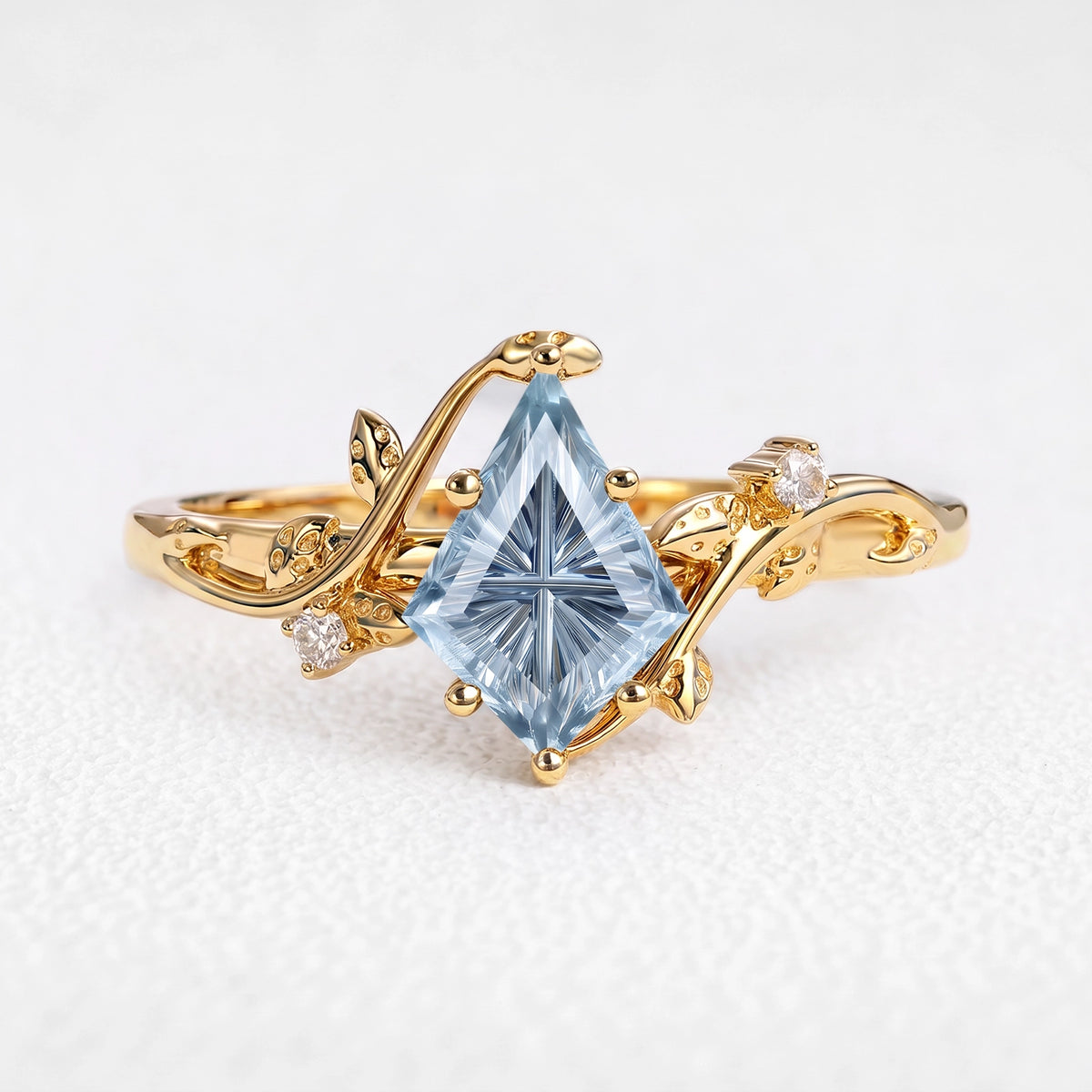 Amphitrite’s Gleam | Kite Fantasy-Cut Aquamarine Foliage Engagement Ring