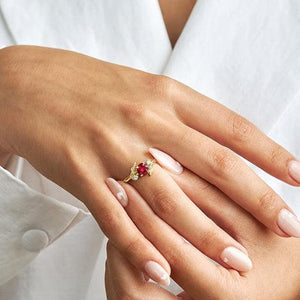 Cora‘s Heartfire | Luxury Ruby Engagement Ring.