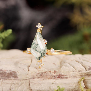 Nature Inspired Kite Cut Moss Agate Engagement Ring Set.