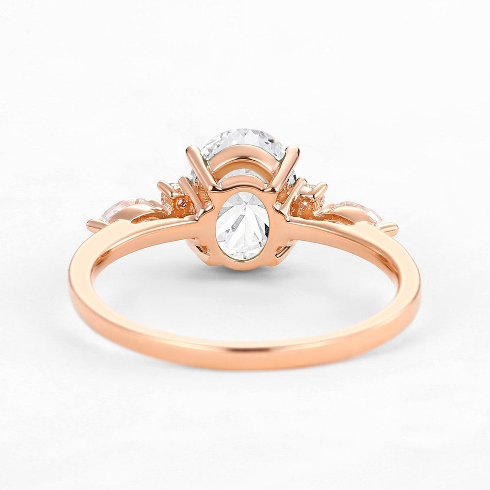 Elara‘s Dawn | 1.5CT Oval Lab-Grown Diamond Engagement Ring.