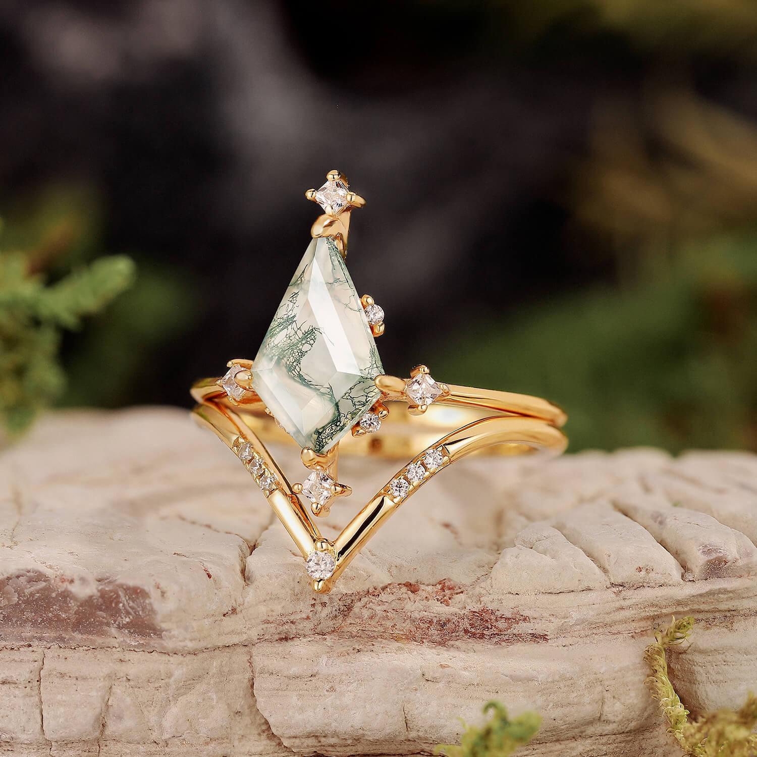 Nature Inspired Kite Cut Moss Agate Engagement Ring Set.