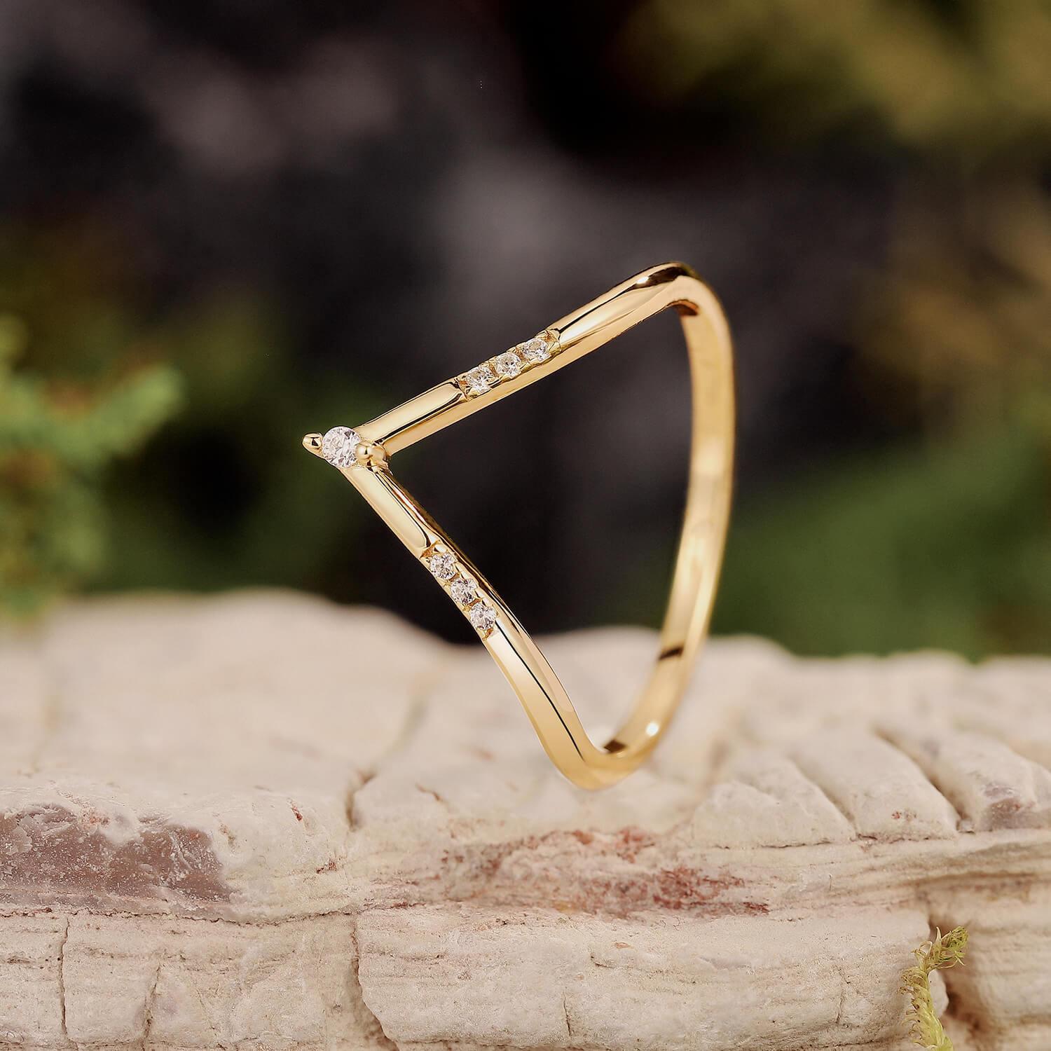 Nature Inspired Kite Cut Moss Agate Engagement Ring Set.