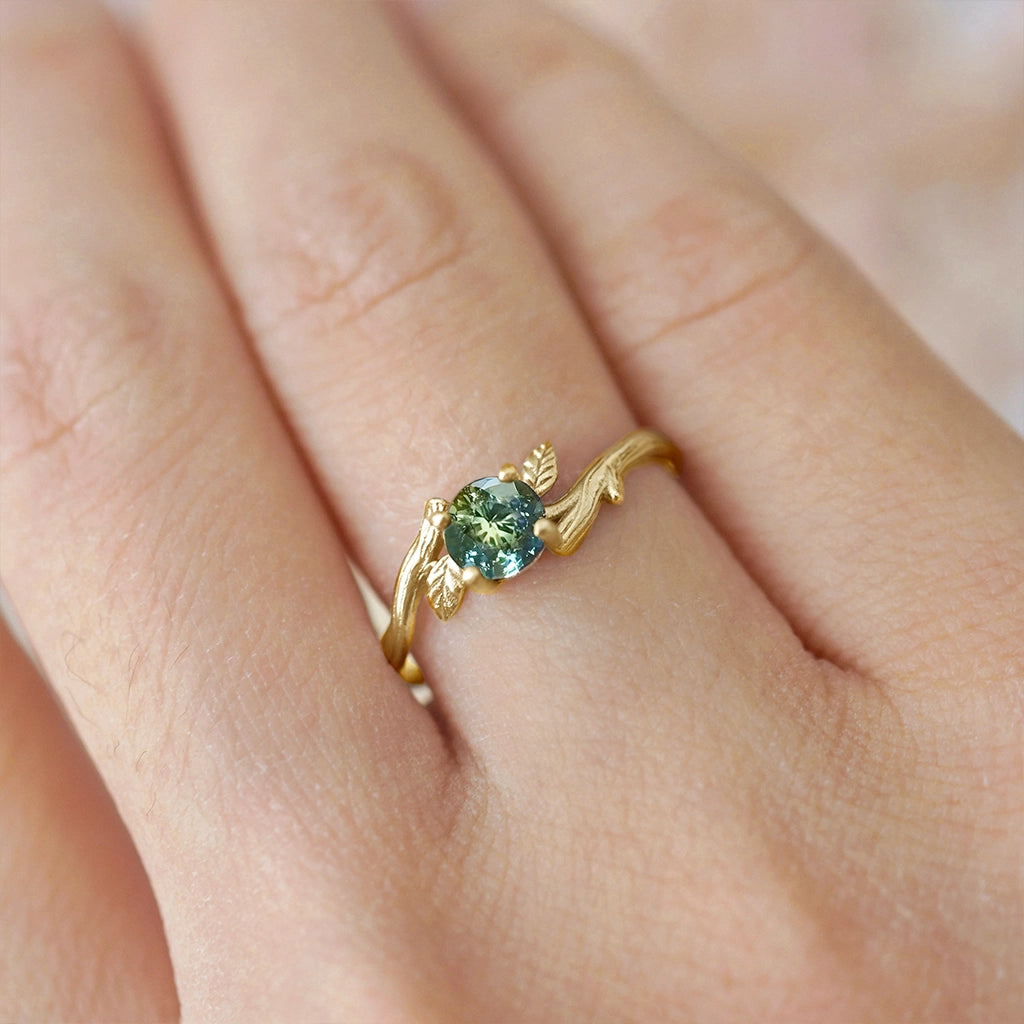 Aurelia’s Twine | Green Blue Sapphire Twig Ring.