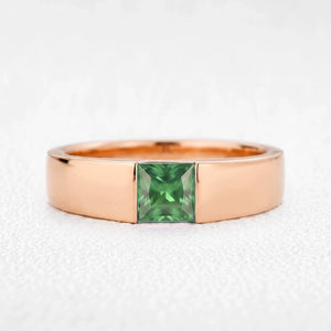 Orion’s Aurora | Princess-Cut Green Sapphire Men’s Band