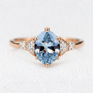 Aurora’s Tide | 2CT Oval Aquamarine Solitaire Engagement Ring