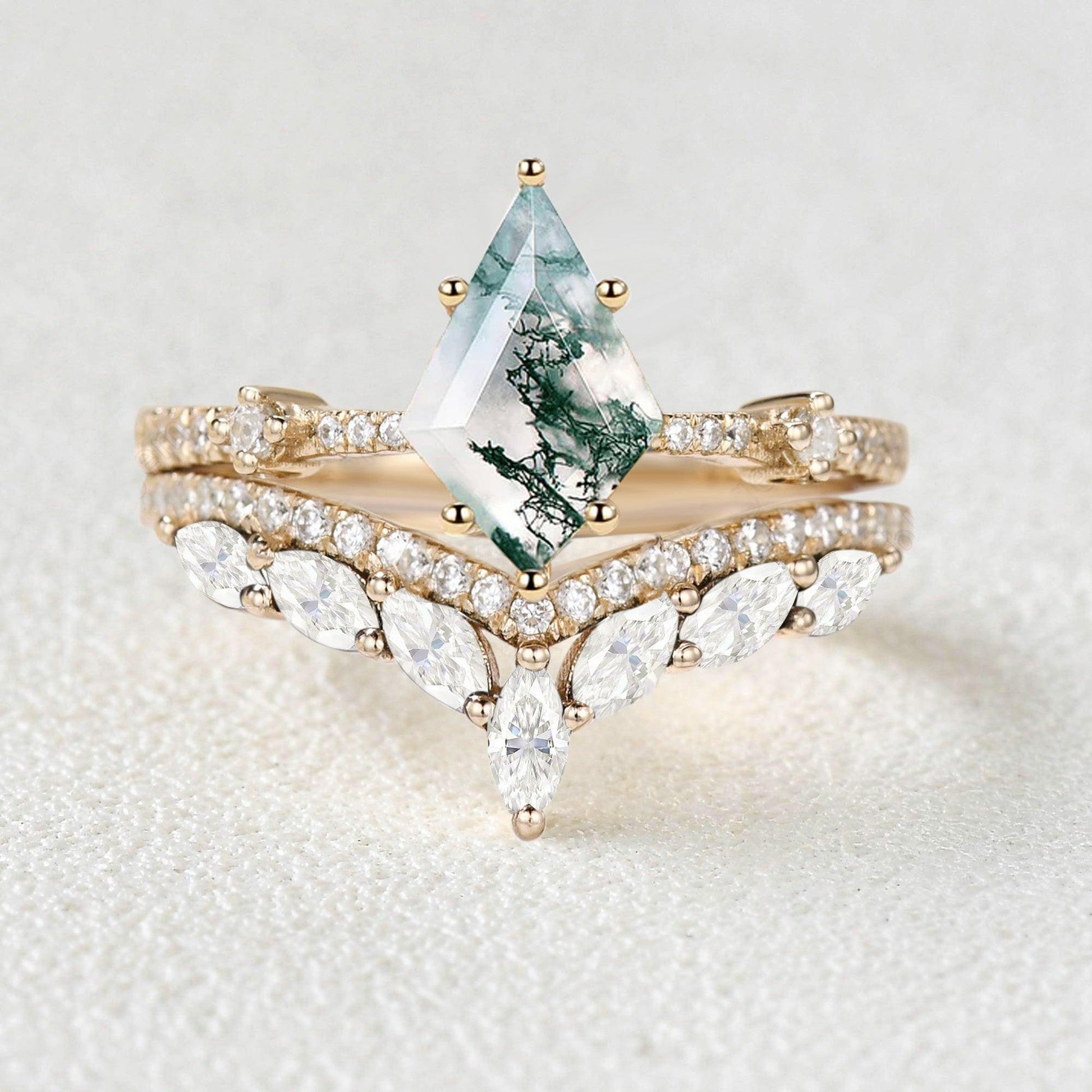 1.5ct Kite Cut Moss Agate Vintage Ring Set 2pcs.