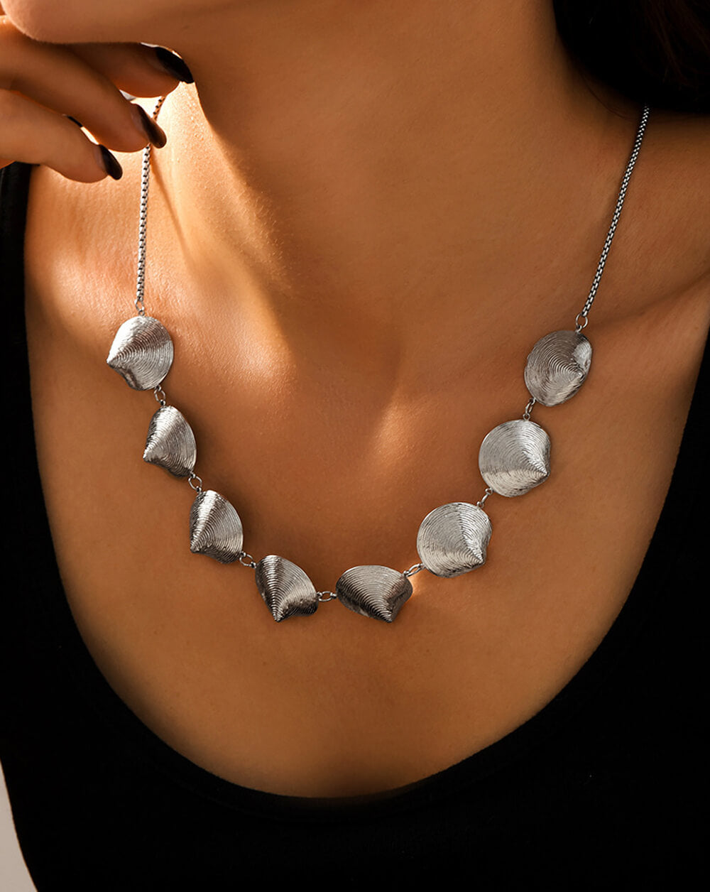 Golden Venus Ocean Shell Necklace