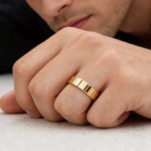 Block Edge | Polished Men’s Wedding Band.